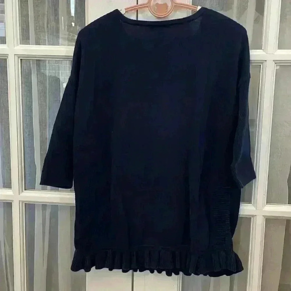 Lilly Pulitzer Tierneigh Sweater in True Navy, Ruffles Hem, Size L (8-10) - Picture 5 of 7